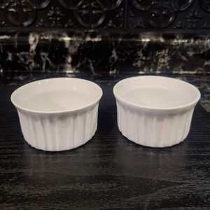 🖤 Free W Bundle Pair Of White Ceramic Stonewear Ramekins